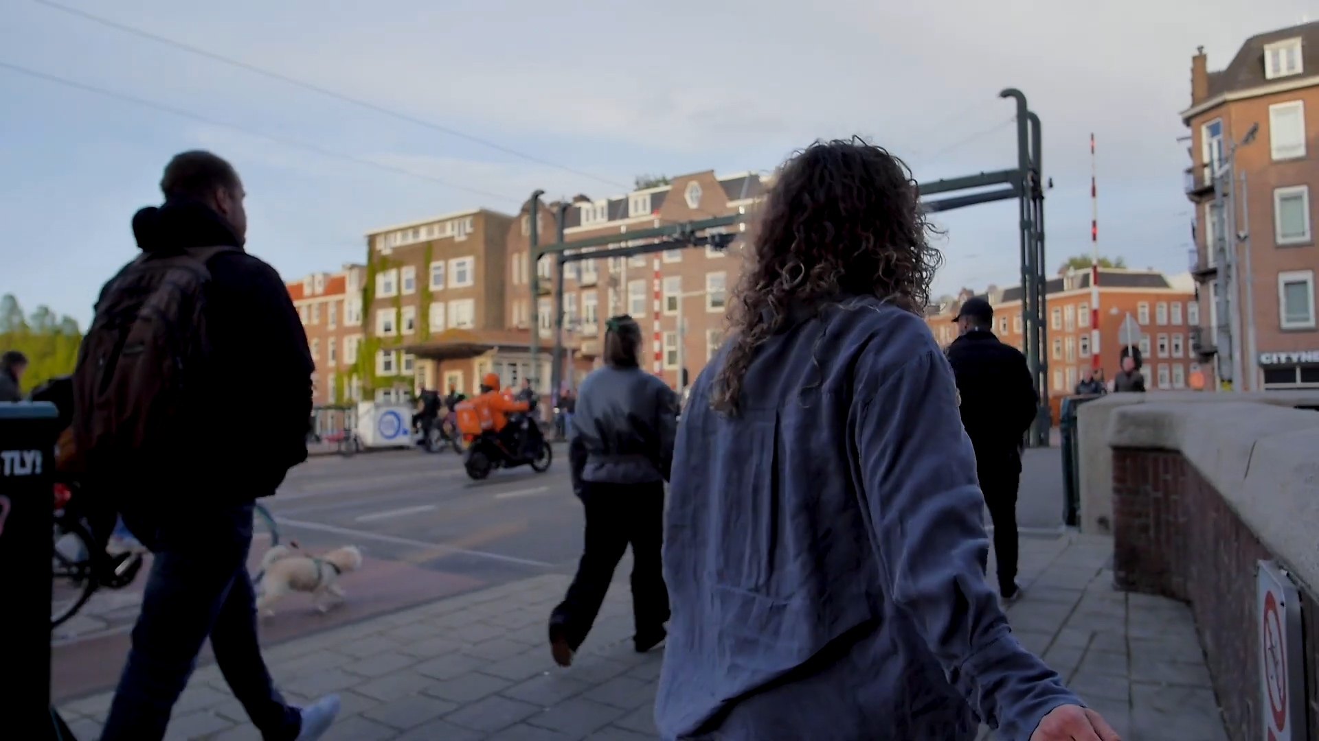 Marlie, Amsterdam — frame